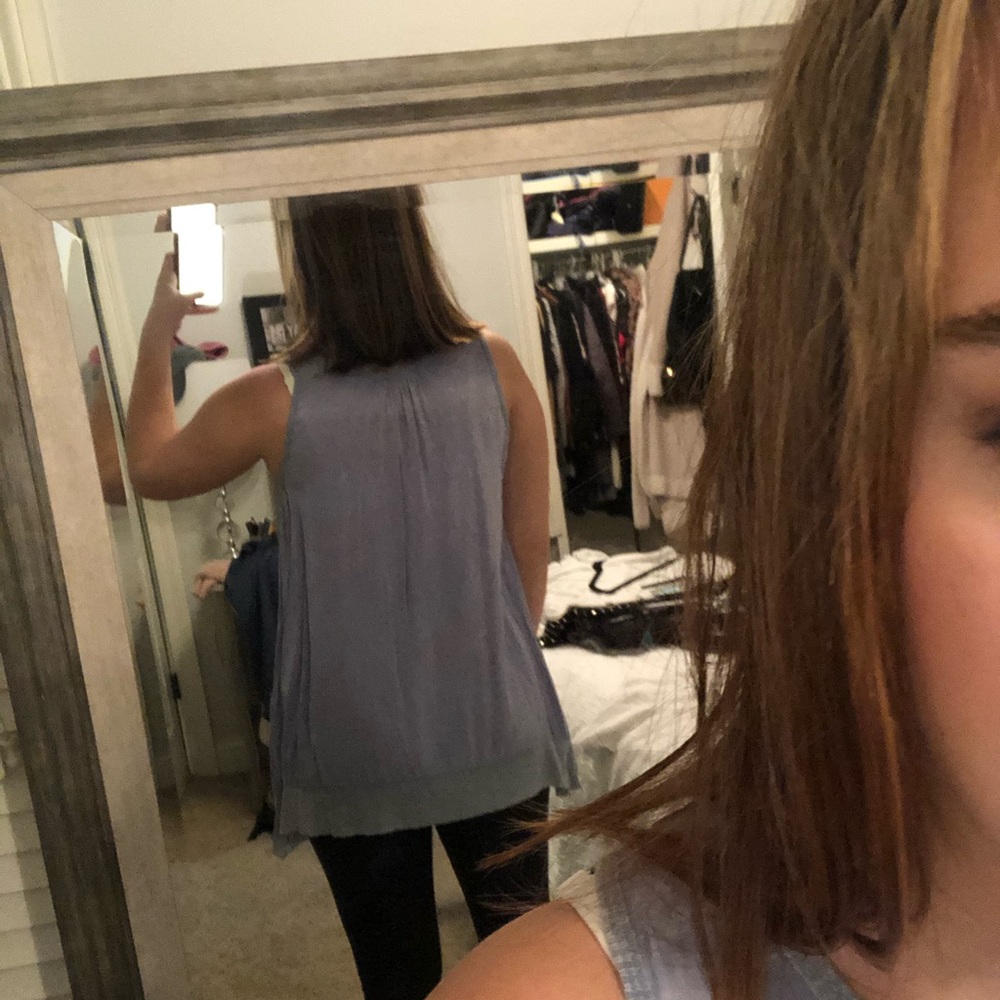 Top - Picture 2 of 2